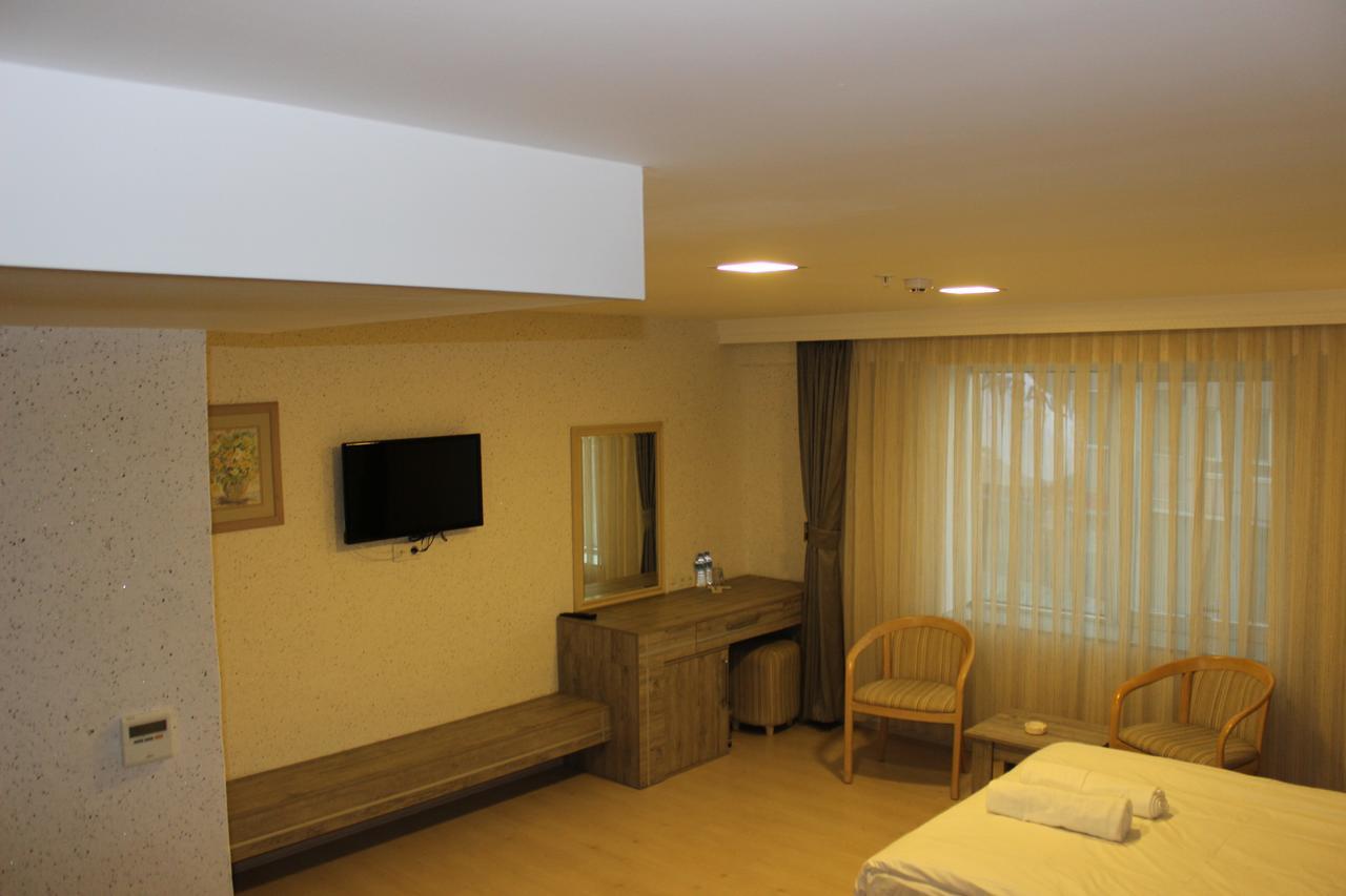 Tavsanli Otel 퀴타히아 외부 사진
